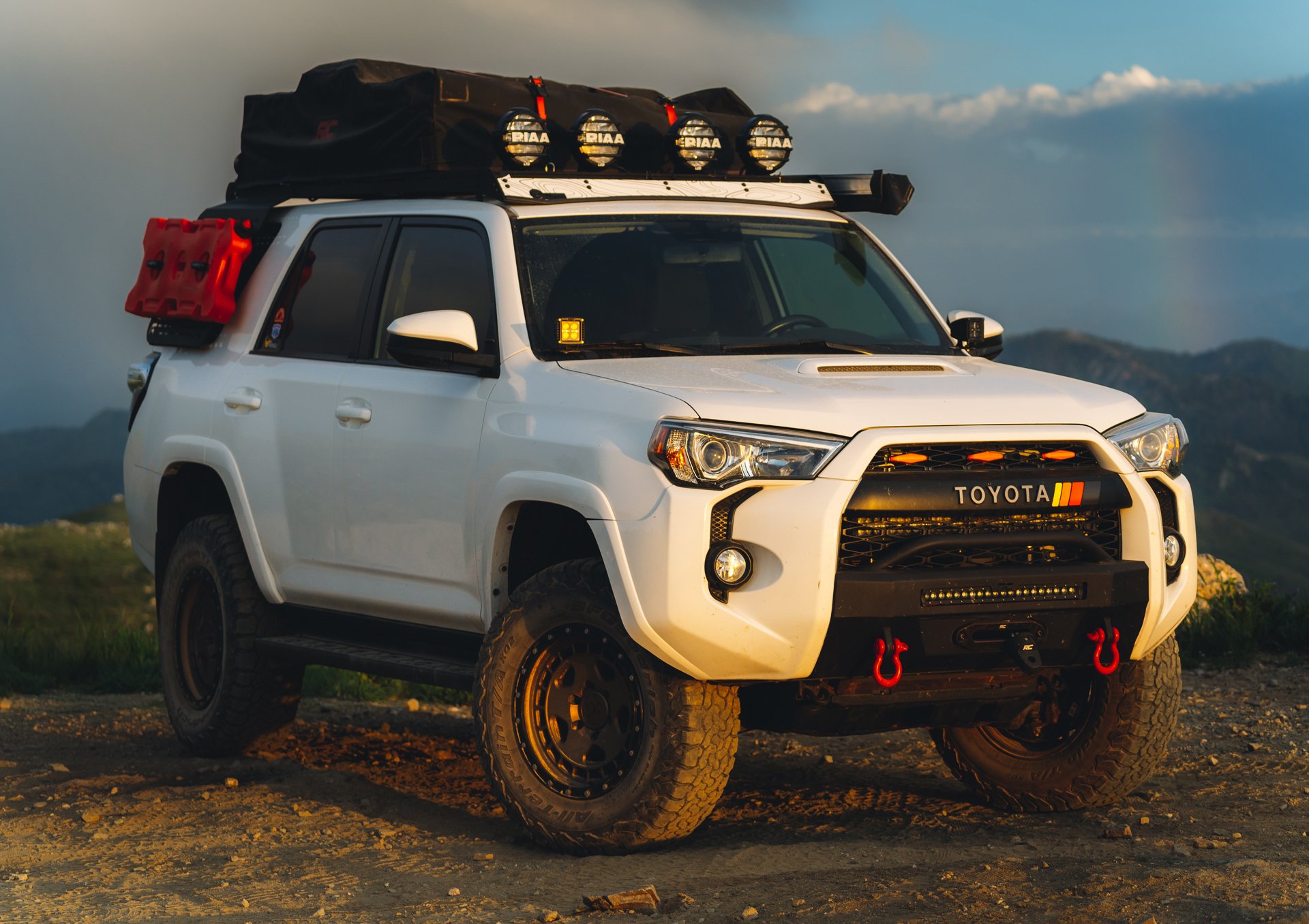 Tech Meets Terrain: The Benefits of Technology for Off-Roading