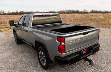 Retractable tonneau cover