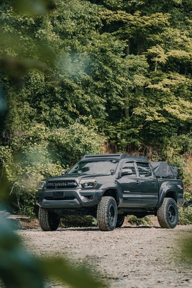 roof top tent, roof rack, LED light pods