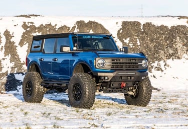Base Model Bronco, blue