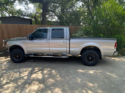 2.5 inch Lifted 2001 Ford F-250 Super Duty 4WD