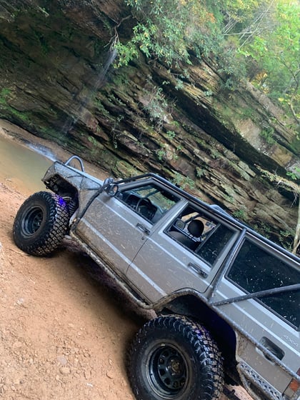 6 Inch Lifted 2000 Jeep Cherokee XJ 4WD