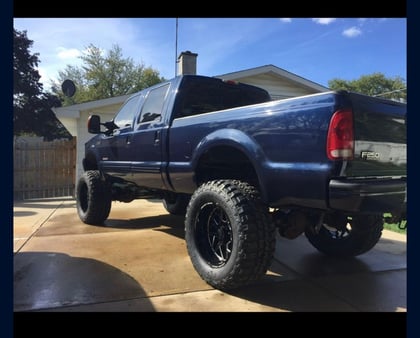 7.5 Inch Lifted 2004 Ford F-250 Super Duty 4WD