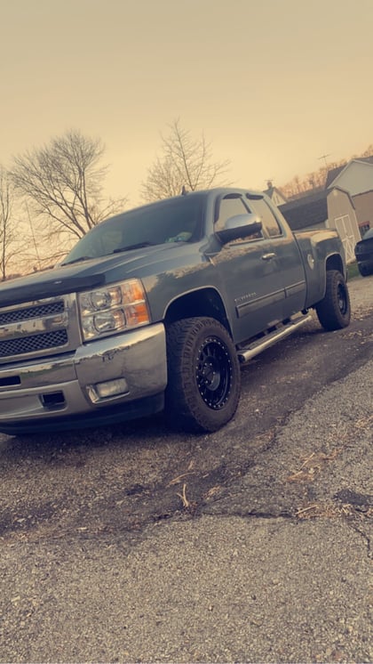 2 inch Lifted 2013 Chevy Silverado 1500 4WD