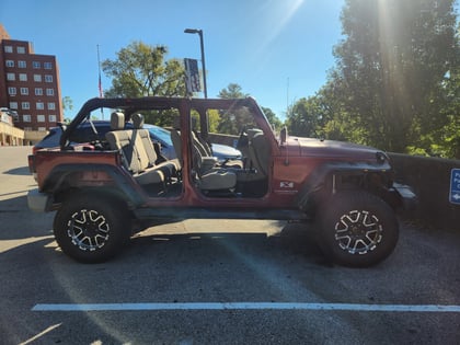 3.5 Inch Lifted 2007 Jeep Wrangler Unlimited X 4WD