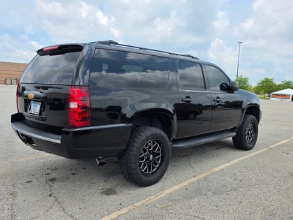 3.5 Inch Lifted 2012 Chevy Suburban 1500 4WD