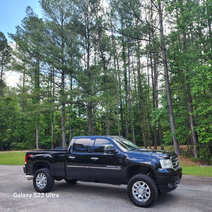 3.5 Inch Lifted 2013 GMC Sierra 2500 HD 4WD