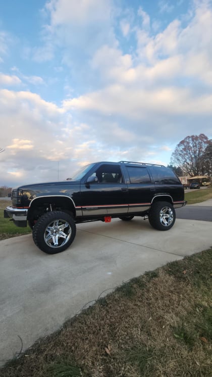 6 Inch Lifted 1998 GMC Yukon 4WD