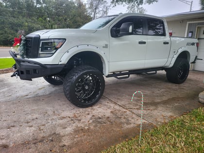 6 Inch Lifted 2021 Nissan TITAN 4WD