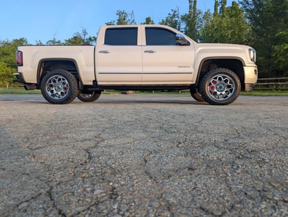 2.5 inch Lifted 2018 GMC Sierra 1500 Denali 4WD