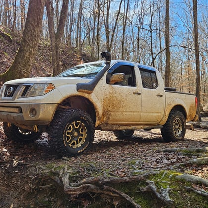 5 Inch Lifted 2011 Nissan Frontier 4WD