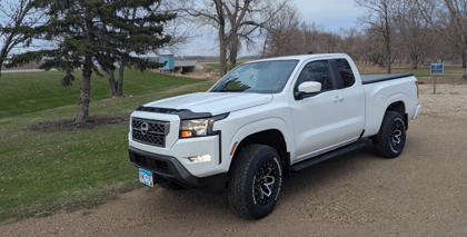 2.5 inch Lifted 2024 Nissan Frontier 4WD