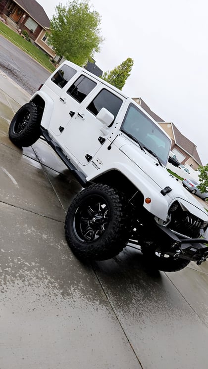 3.5 Inch Lifted 2016 Jeep Wrangler Unlimited Sahara 4WD