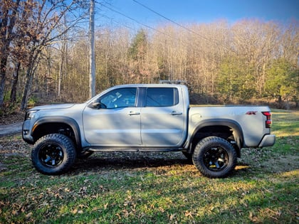 6 Inch Lifted 2025 Nissan Frontier 4WD