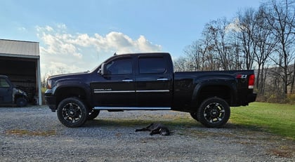 6 Inch Lifted 2013 GMC Sierra 2500 HD 4WD
