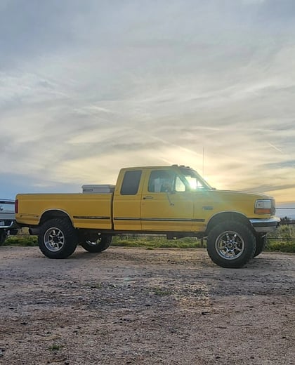 4 Inch Lifted 1995 Ford F-250 4WD