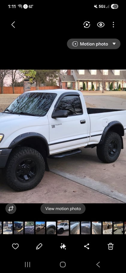2.5 inch Lifted 2000 Toyota Tacoma 4WD
