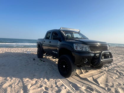 6 Inch Lifted 2007 Nissan TITAN 4WD