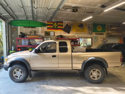 6 Inch Lifted 2003 Toyota Tacoma 4WD