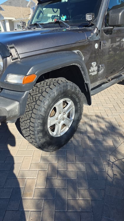 2.5 inch Lifted 2019 Jeep Wrangler Unlimited Sport S 4WD