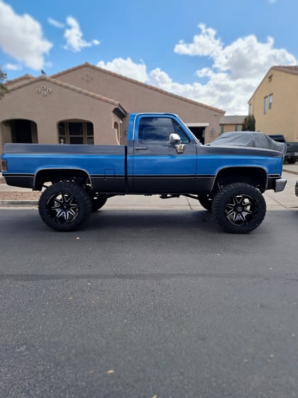 4 Inch Lifted 1984 Chevy K10 4WD