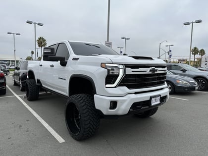 7 Inch Lifted 2024 Chevy Silverado 2500 HD 4WD