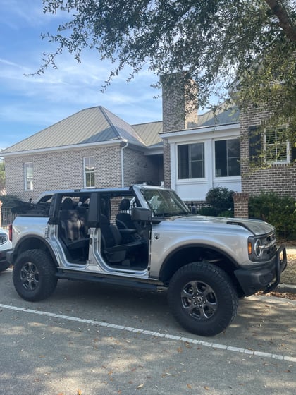 2 inch Lifted 2021 Ford Bronco 4WD