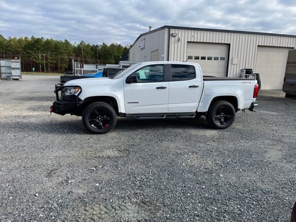 2 inch Lifted 2019 Chevy Colorado 4WD