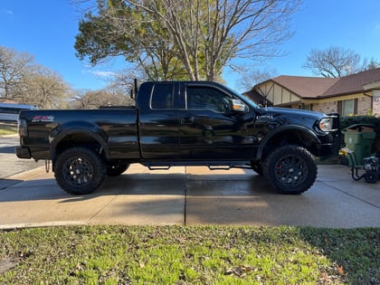 6 Inch Lifted 2005 Ford F-150 4WD