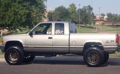 4 Inch Lifted 1998 Chevy K1500 4WD