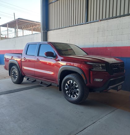2.5 inch Lifted 2023 Nissan Frontier 4WD