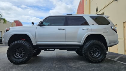 6 Inch Lifted 2020 Toyota 4Runner 4WD