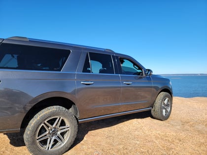 3 Inch Lifted 2018 Ford Expedition 4WD