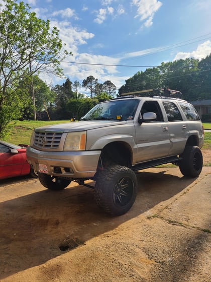 6 Inch Lifted 2004 Cadillac Escalade AWD