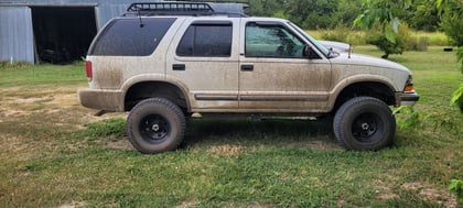 6 Inch Lifted 2001 Chevy Blazer 4WD