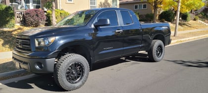 3.5 Inch Lifted 2010 Toyota Tundra 4WD