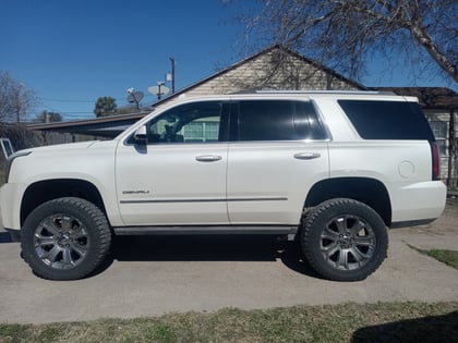 6 Inch Lifted 2015 GMC Yukon 4WD