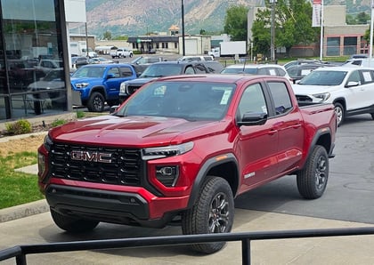 2 inch Lifted 2025 GMC Canyon 4WD