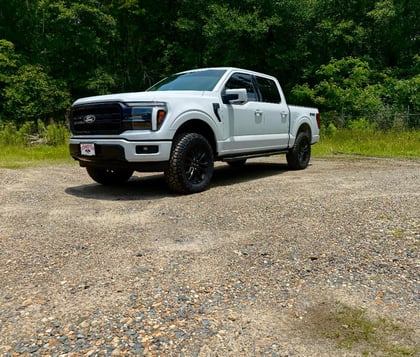 2 inch Lifted 2025 Ford F-150 RWD