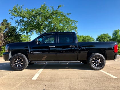 2 inch Lifted 2008 Chevy Silverado 1500 2WD