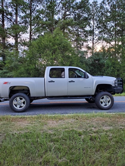 7.5 Inch Lifted 2013 Chevy Silverado 2500 HD 4WD