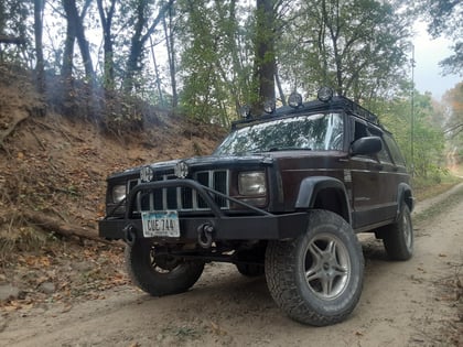3 Inch Lifted 2001 Jeep Cherokee XJ 4WD