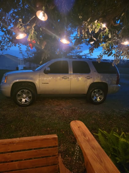 2 inch Lifted 2007 GMC Yukon 4WD