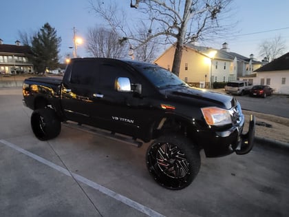 6 Inch Lifted 2011 Nissan Titan 4WD