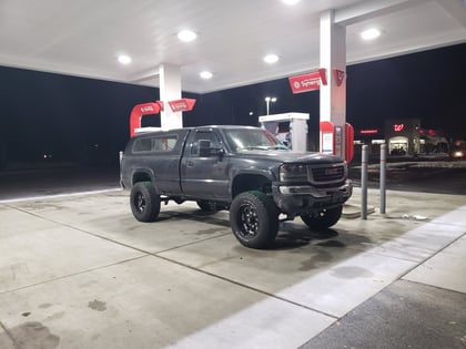 6 Inch Lifted 2005 GMC Sierra 2500 HD 4WD
