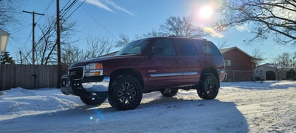 2 inch Lifted 2002 GMC Yukon 4WD