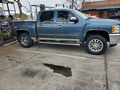 2.5 inch Lifted 2012 Chevy Silverado 1500 4WD