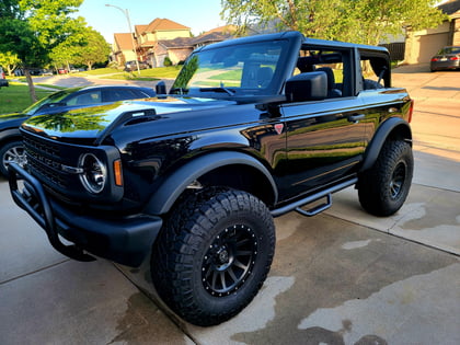 2 inch Lifted 2022 Ford Bronco 4WD