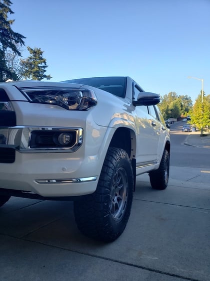3.5 Inch Lifted 2017 Toyota 4Runner 4WD