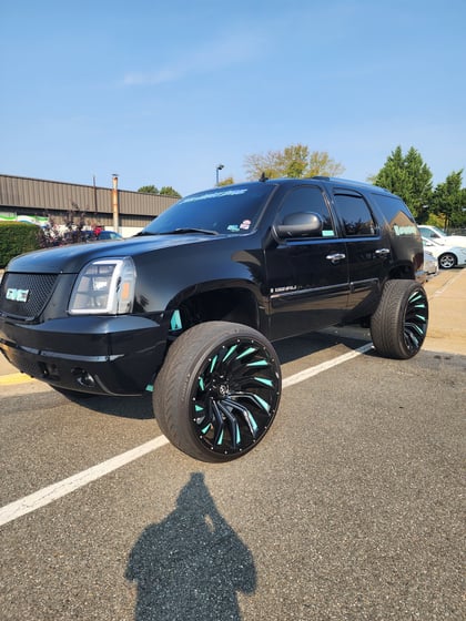7.5 Inch Lifted 2007 GMC Yukon 4WD